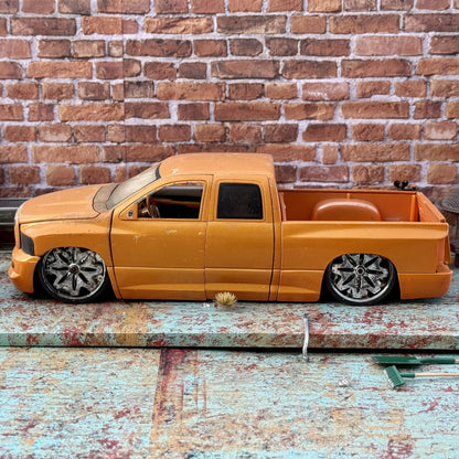 JADA DUB CITY 2003 Dodge Ram 1500 1/18 Scale Diecast Model Car | Parts Car - Product Image