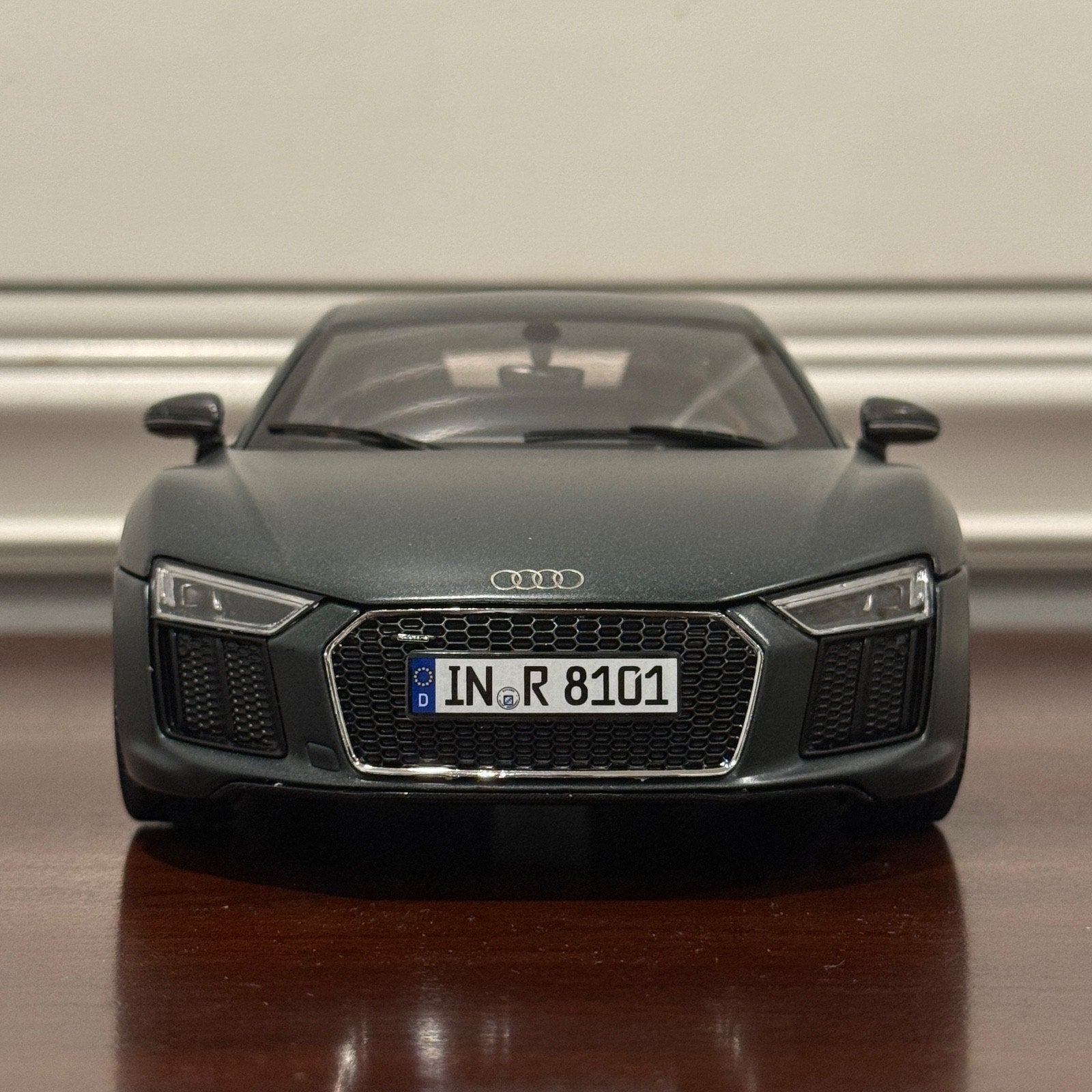 Kyosho 1/18 Audi R8 V10 Coupe Matte Green Diecast Model Car | In Box - Product Image