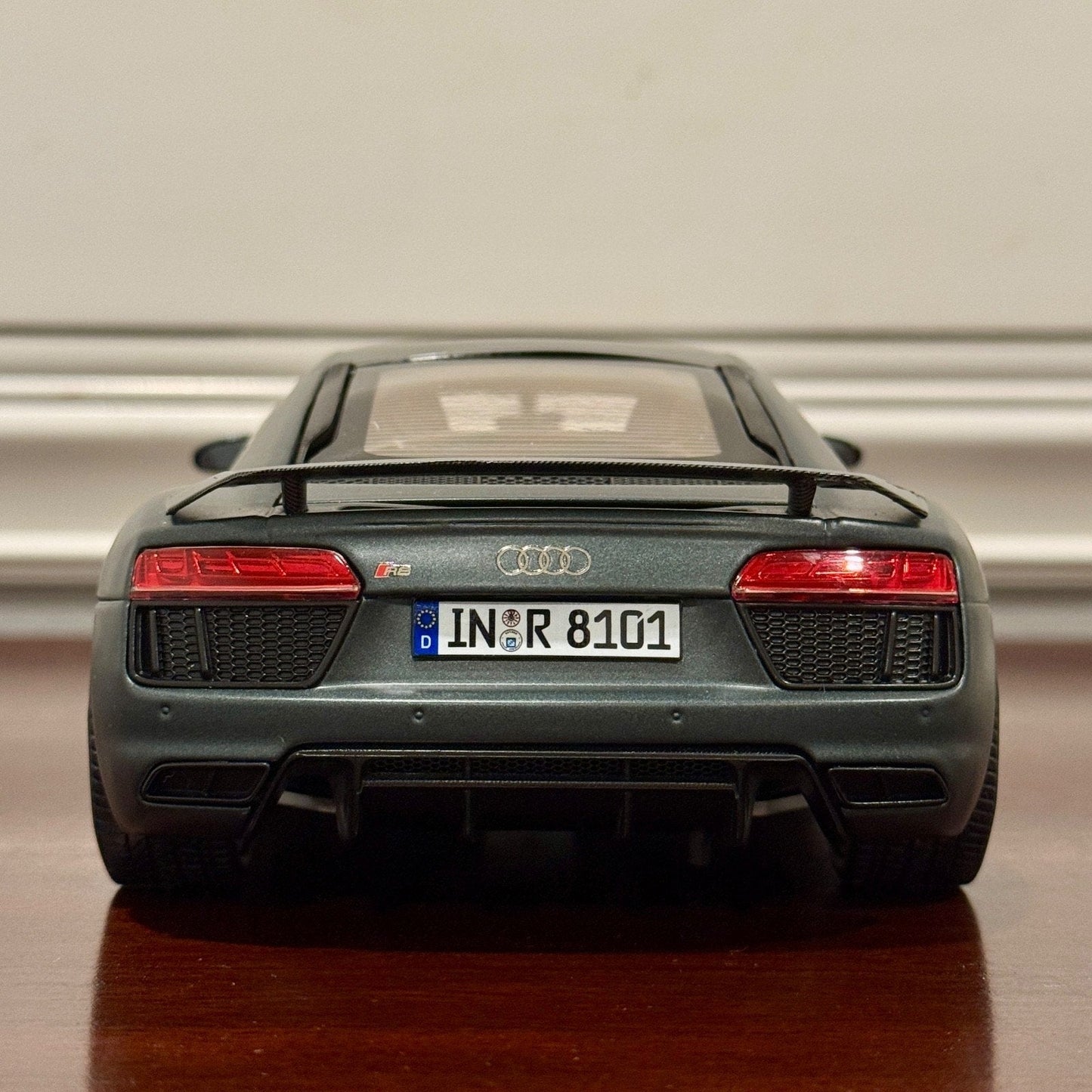 Kyosho 1/18 Audi R8 V10 Coupe Matte Green Diecast Model Car | In Box - Product Image