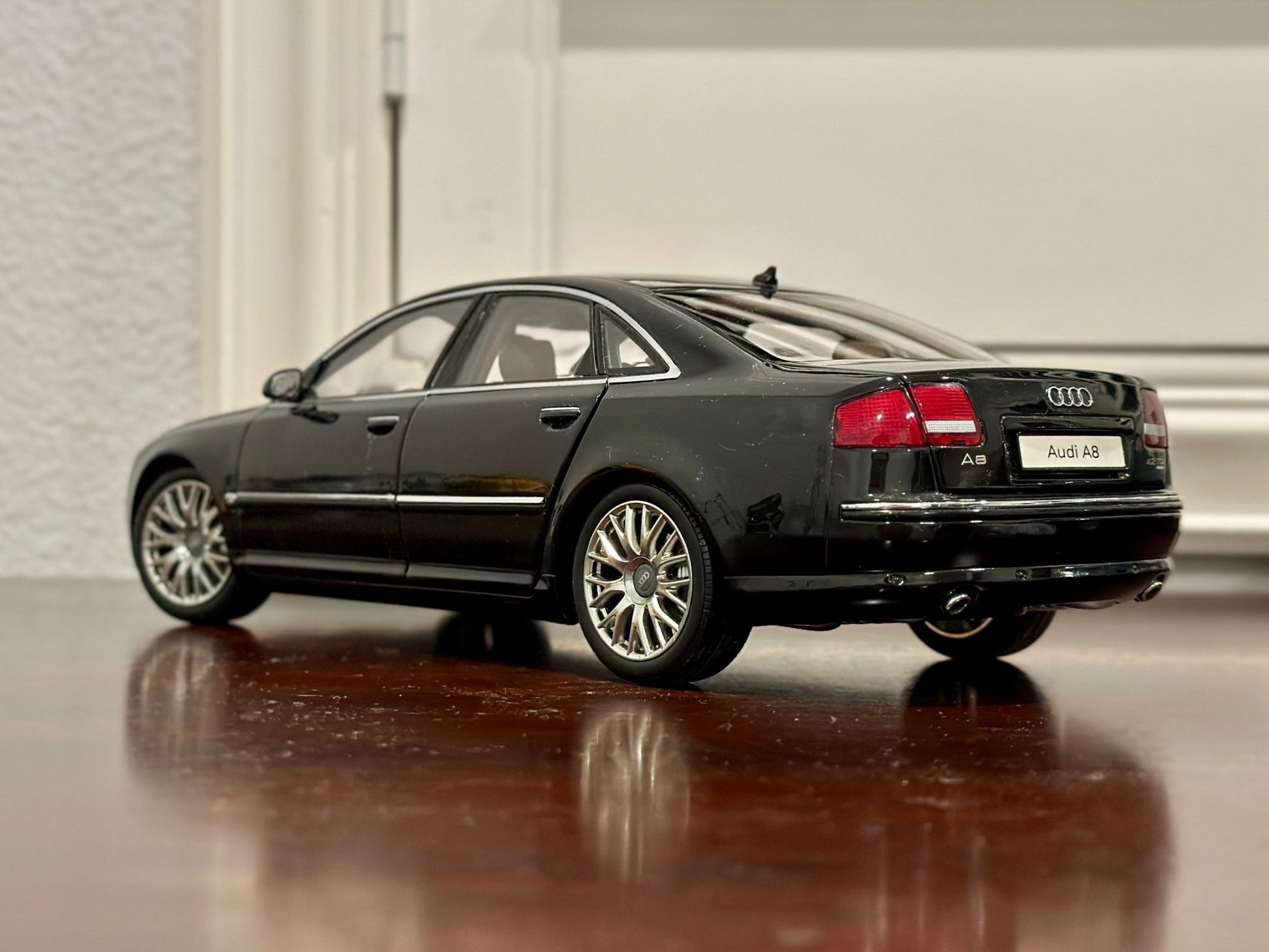 Kyosho Audi A8 Black Sedan 1/18 Scale Diecast Model Car - Product Image