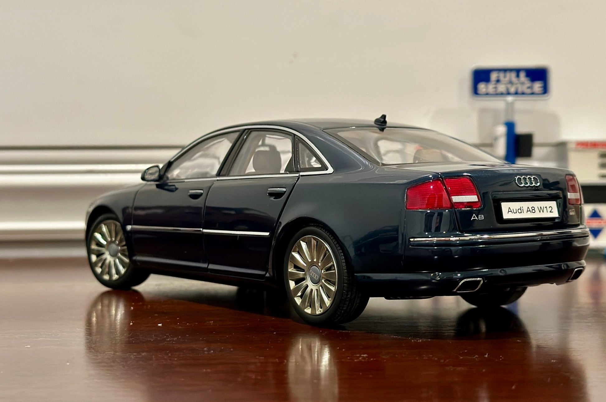Kyosho Audi A8L Mythos Black 1/18 Scale Diecast Model Car - Product Image