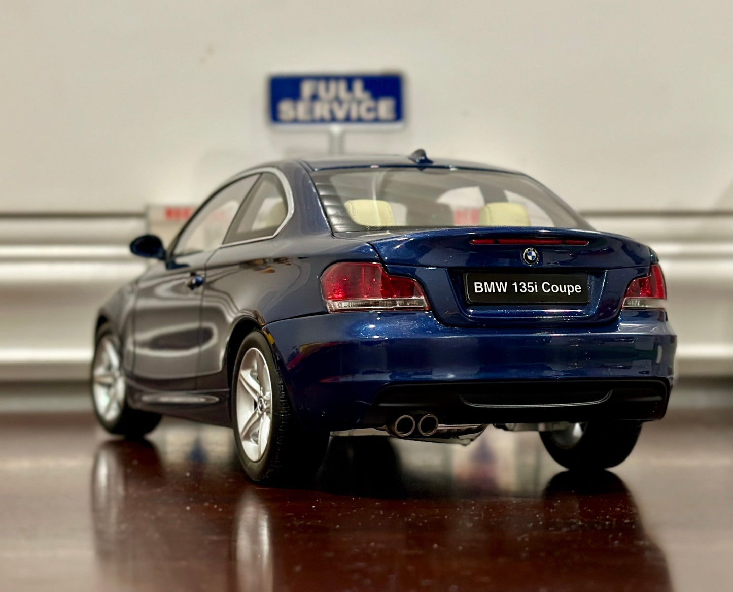 Kyosho BMW 135i Blue 1/18 Scale Diecast Model Car - Product Image