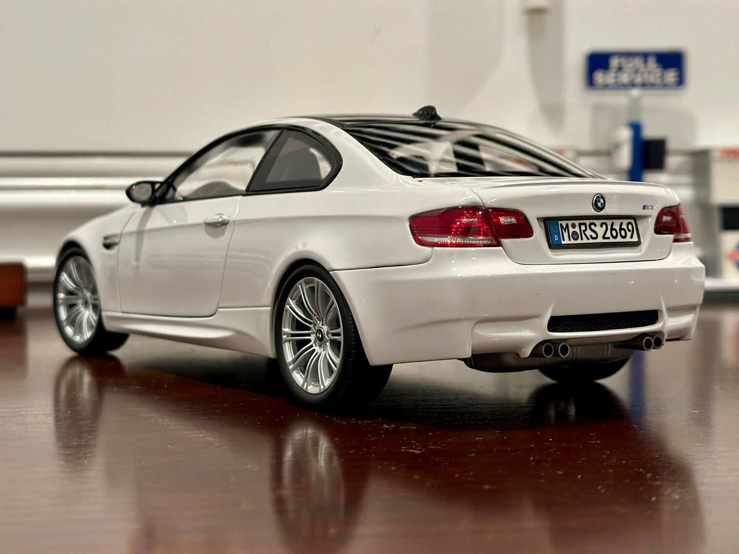 Kyosho BMW E92 M3 Coupe 1/18 Scale Diecast Model Car - Product Image