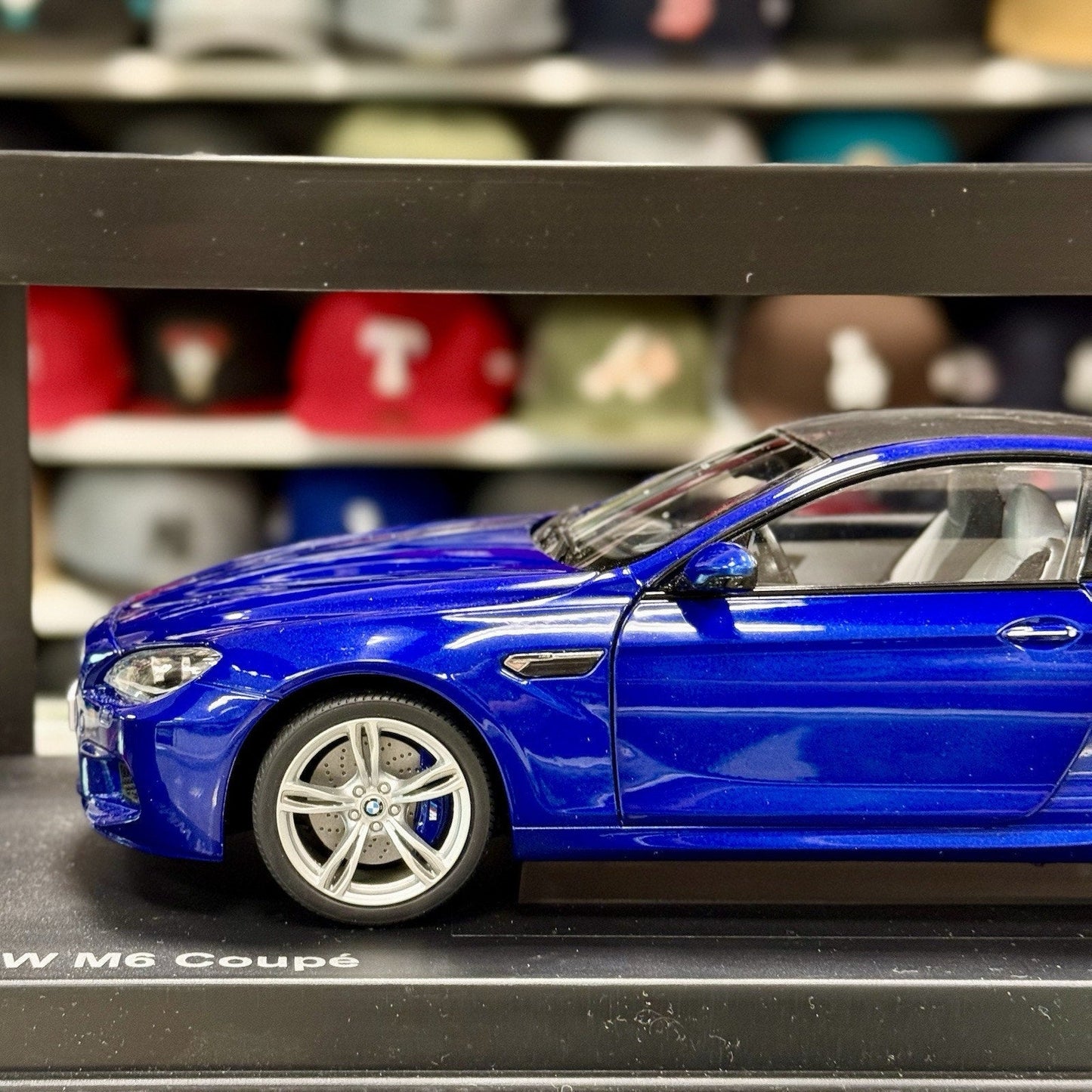 Kyosho BMW M6 Coupe F13 Blue 1/18 Scale Diecast Model Car | In Box - Product Image