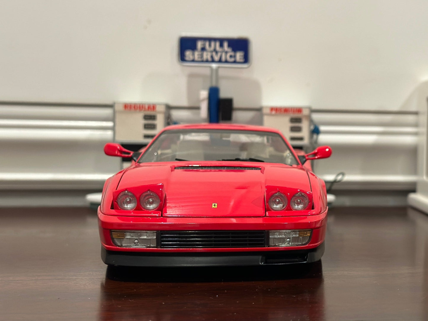 Kyosho Ferrari Testarossa Red 1/18 Scale Diecast Model Car | Opening Headlights - Product Image