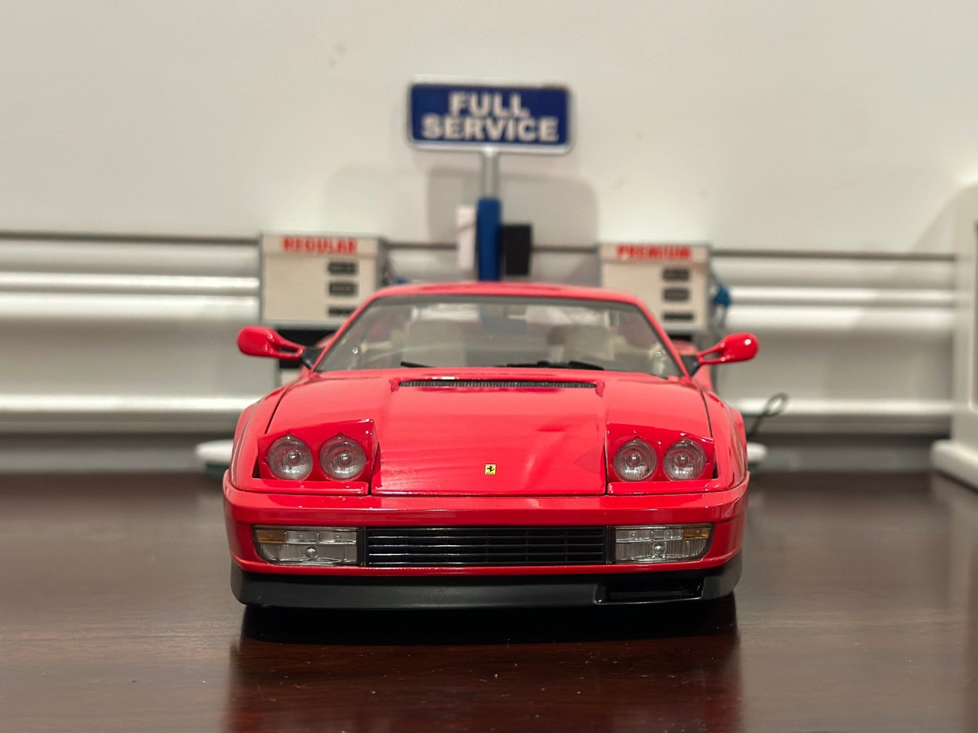 Kyosho Ferrari Testarossa Red 1/18 Scale Diecast Model Car | Opening Headlights - Product Image