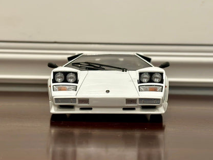 Kyosho Lamborghini Countach LP500 S White w/ Black Interior 1/18 Scale Diecast Model Car - Product Image