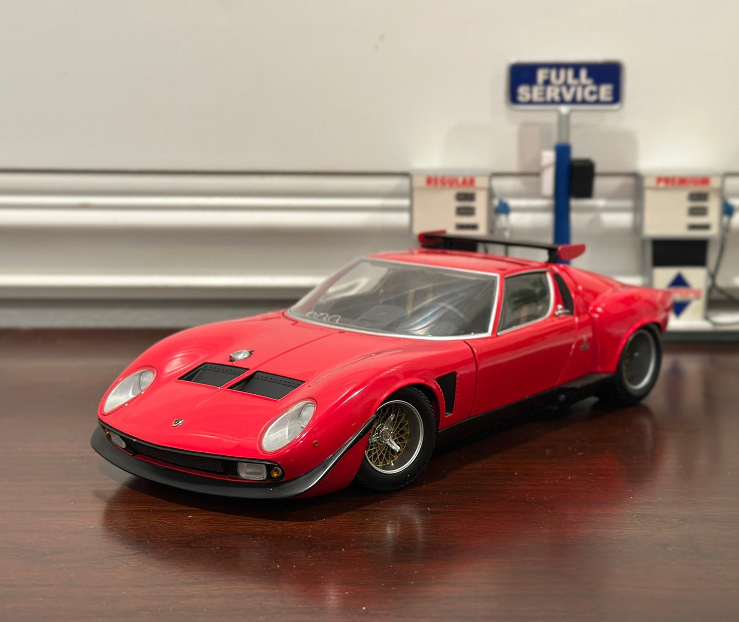 Kyosho Lamborghini Miura SVR Jota Red 1/18 Scale Diecast Model Car - Product Image
