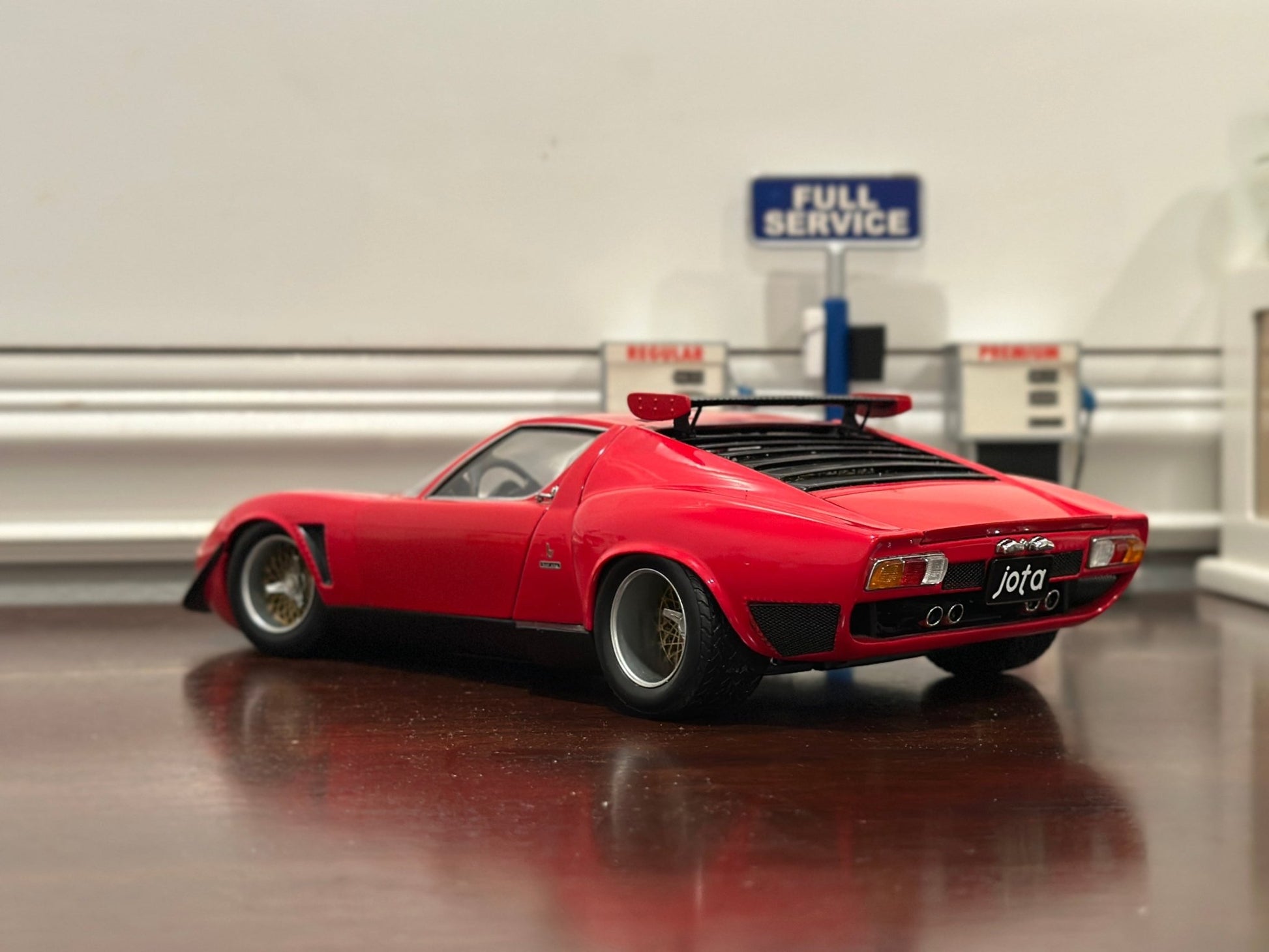 Kyosho Lamborghini Miura SVR Jota Red 1/18 Scale Diecast Model Car - Product Image