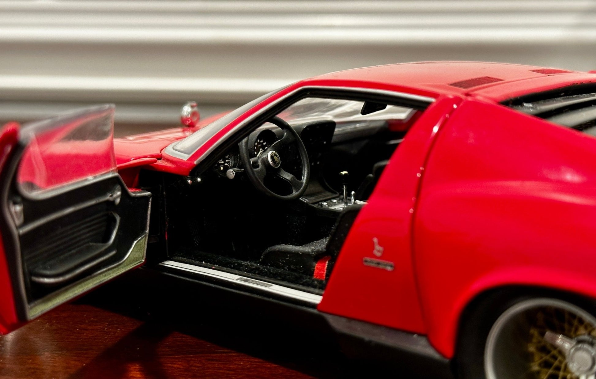 Kyosho Lamborghini Miura SVR Jota Red 1/18 Scale Diecast Model Car - Product Image