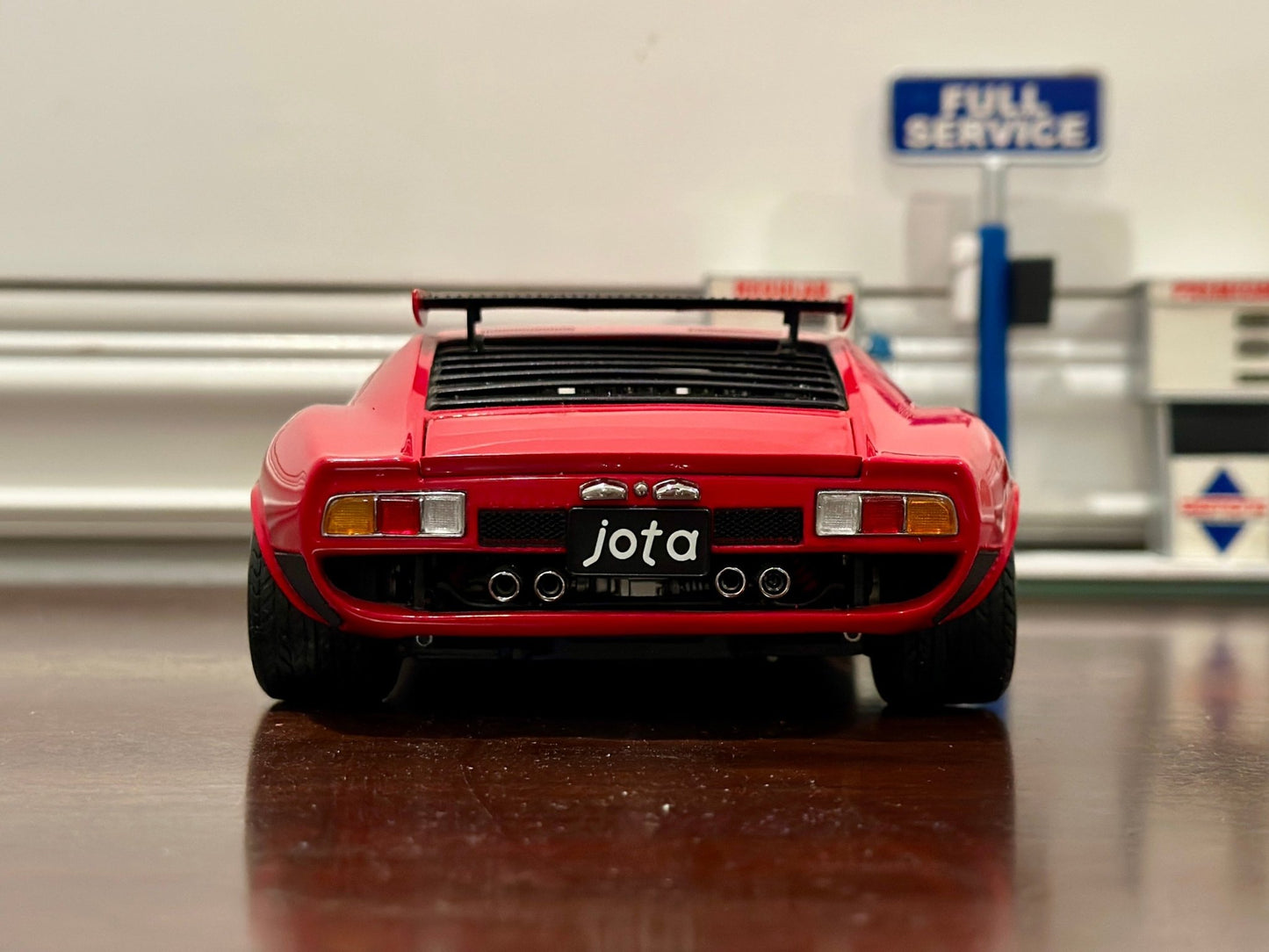 Kyosho Lamborghini Miura SVR Jota Red 1/18 Scale Diecast Model Car - Product Image