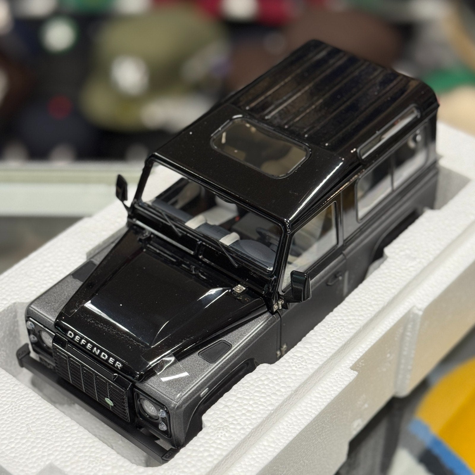 Kyosho Land Rover Defender Grey/Black 1/18 Scale Diecast Model Car | New - Product Image