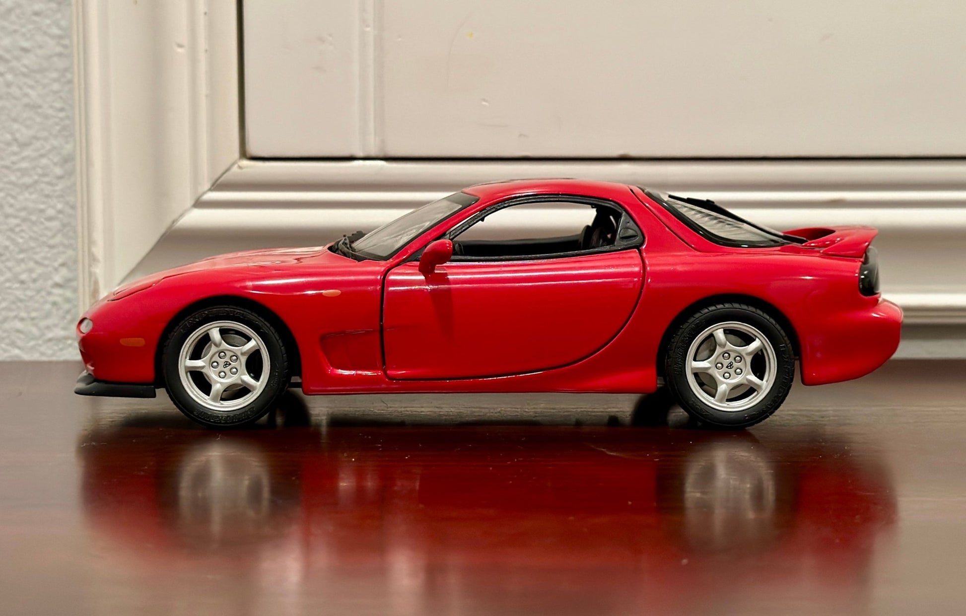 Kyosho Mazda RX7 Red 1/18 Scale Diecast Model Car - Product Image