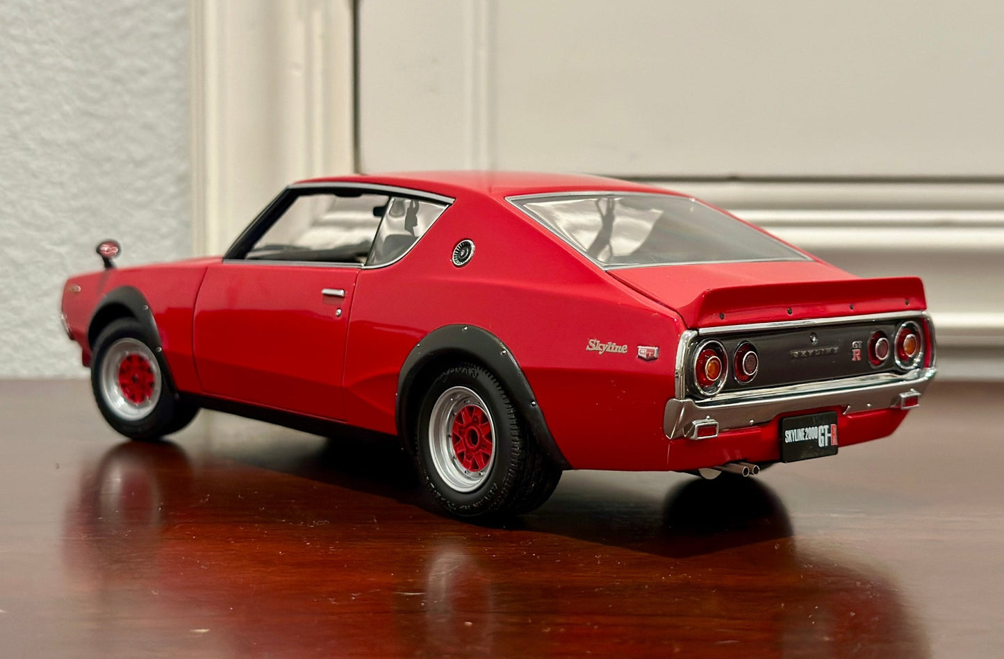 Kyosho Nissan Skyline 'KenMeri' GTR Red 1/18 Scale Diecast Model Car - Product Image
