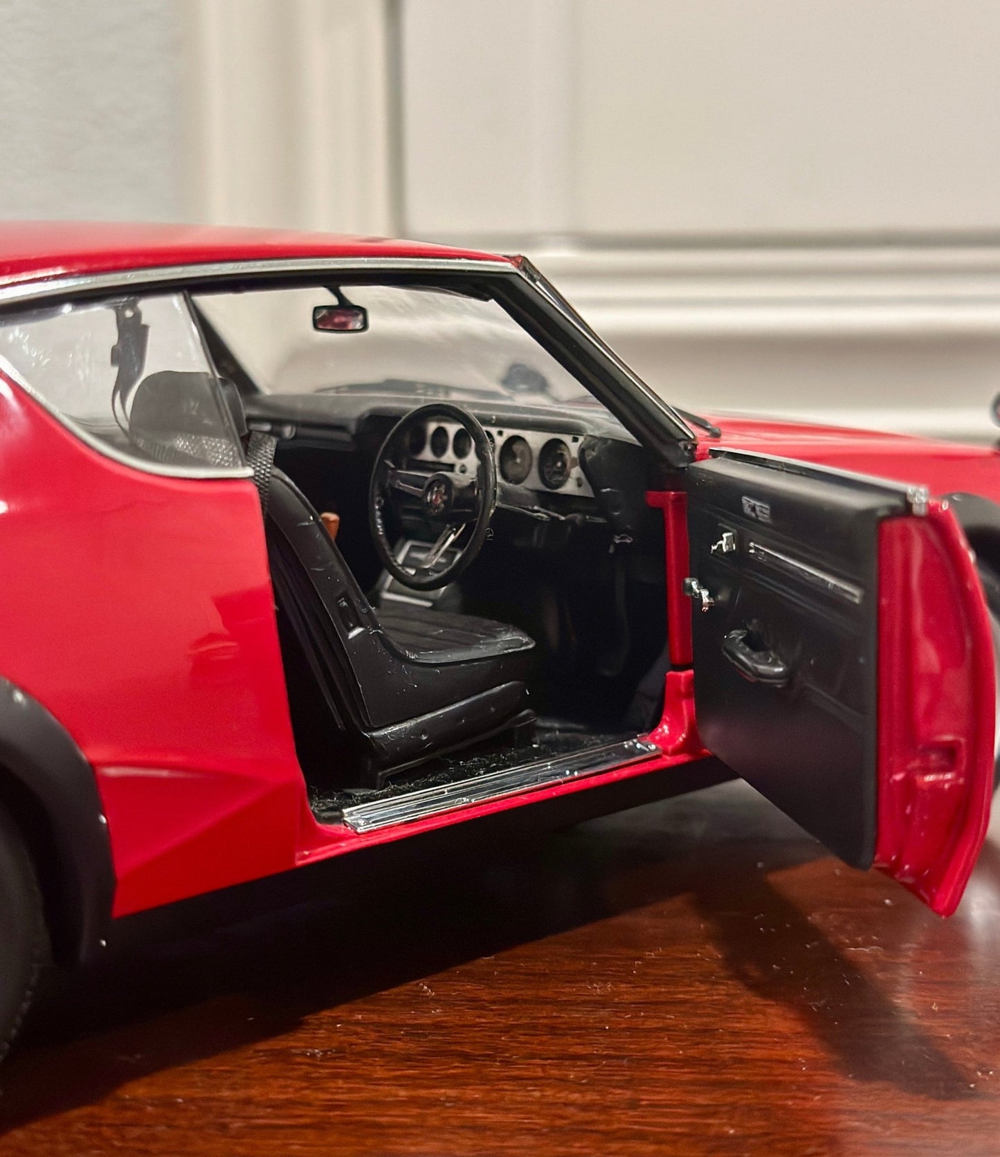 Kyosho Nissan Skyline 'KenMeri' GTR Red 1/18 Scale Diecast Model Car - Product Image