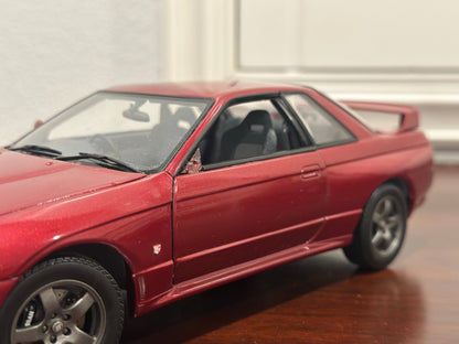 Kyosho Nissan Skyline R32 GTR Red Pearl 1/18 Scale Diecast Model Car | Missing Side Mirror - Product Image
