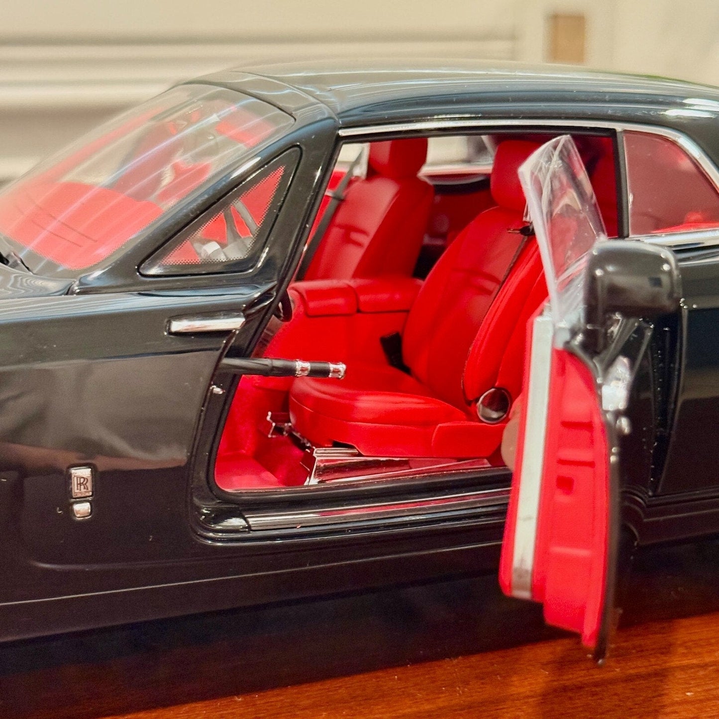 Kyosho Rolls Royce Phantom Coupe Diamond Black w/ Red Interior 1/18 Scale Diecast Model Car | New - Product Image