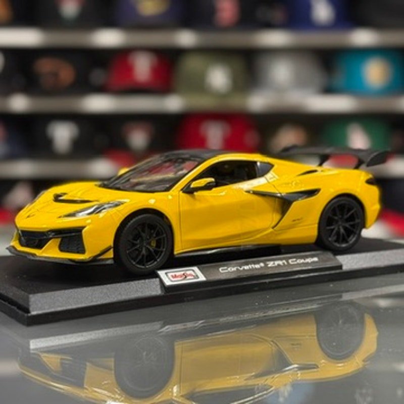 Maisto 1/18 Corvette ZR1 Coupe Yellow Special Edition Diecast Model Car | New - Product Image