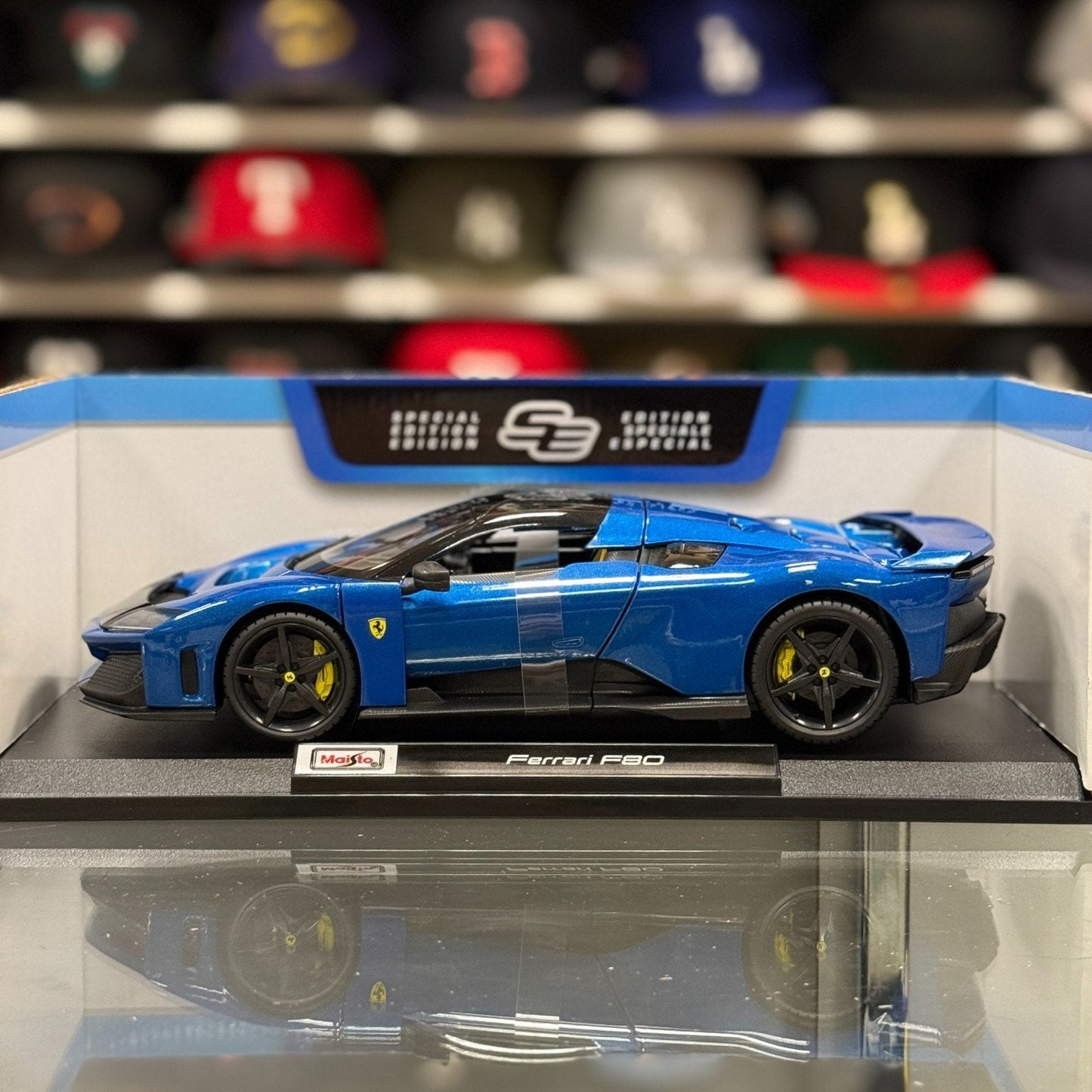 Maisto 1/18 Ferrari F80 Metallic Blue Special Edition Diecast Model Car | New - Product Image