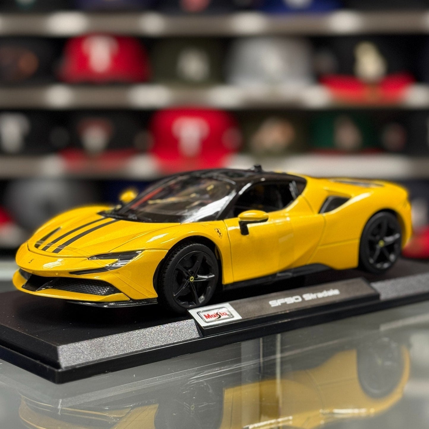 Maisto 1/18 Ferrari SF90 Coupe Diecast Special Edition Model Car | New - Product Image