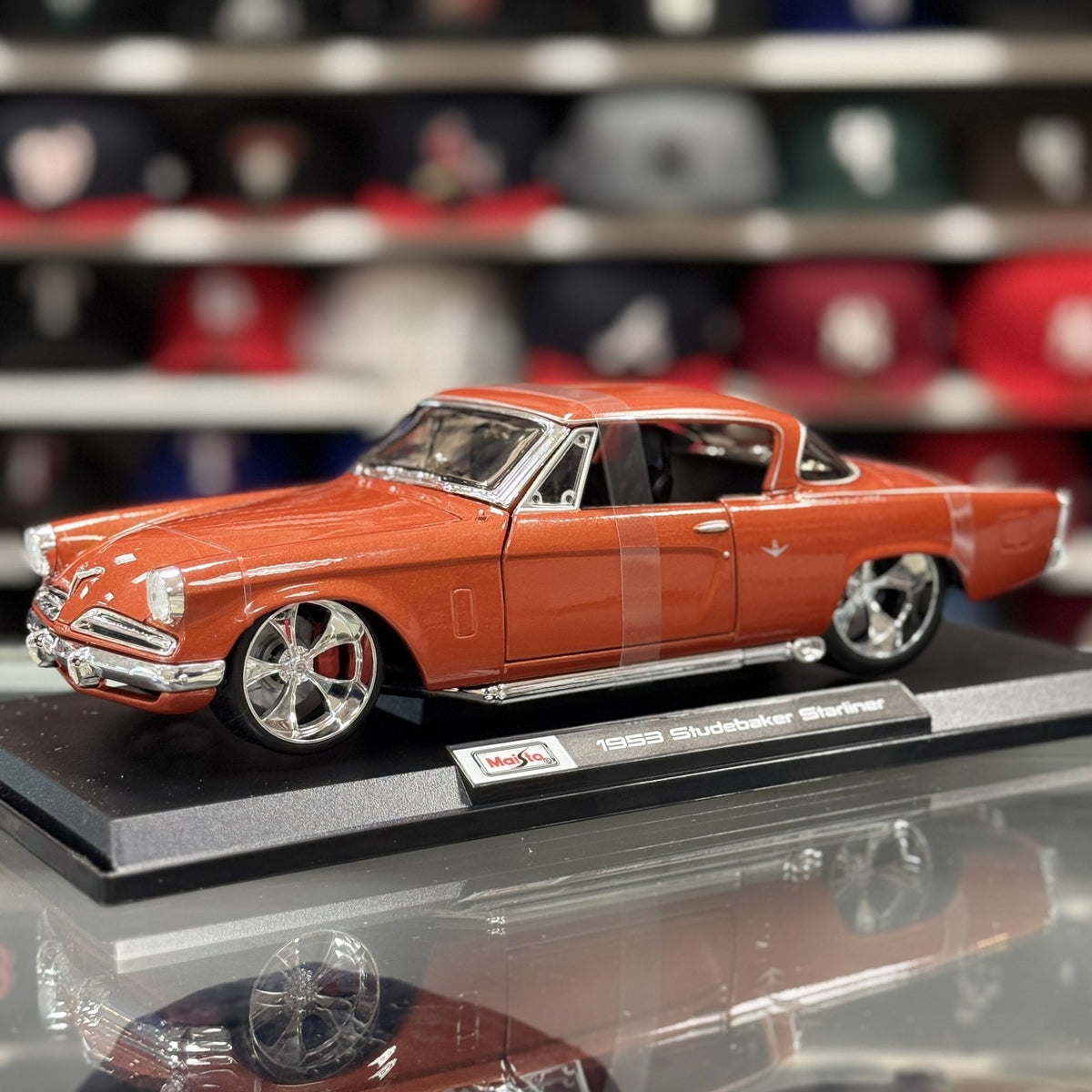 Maisto 1:18 1953 Studebaker Starliner Copper Orange Custom Special Edition Diecast | New - Product Image