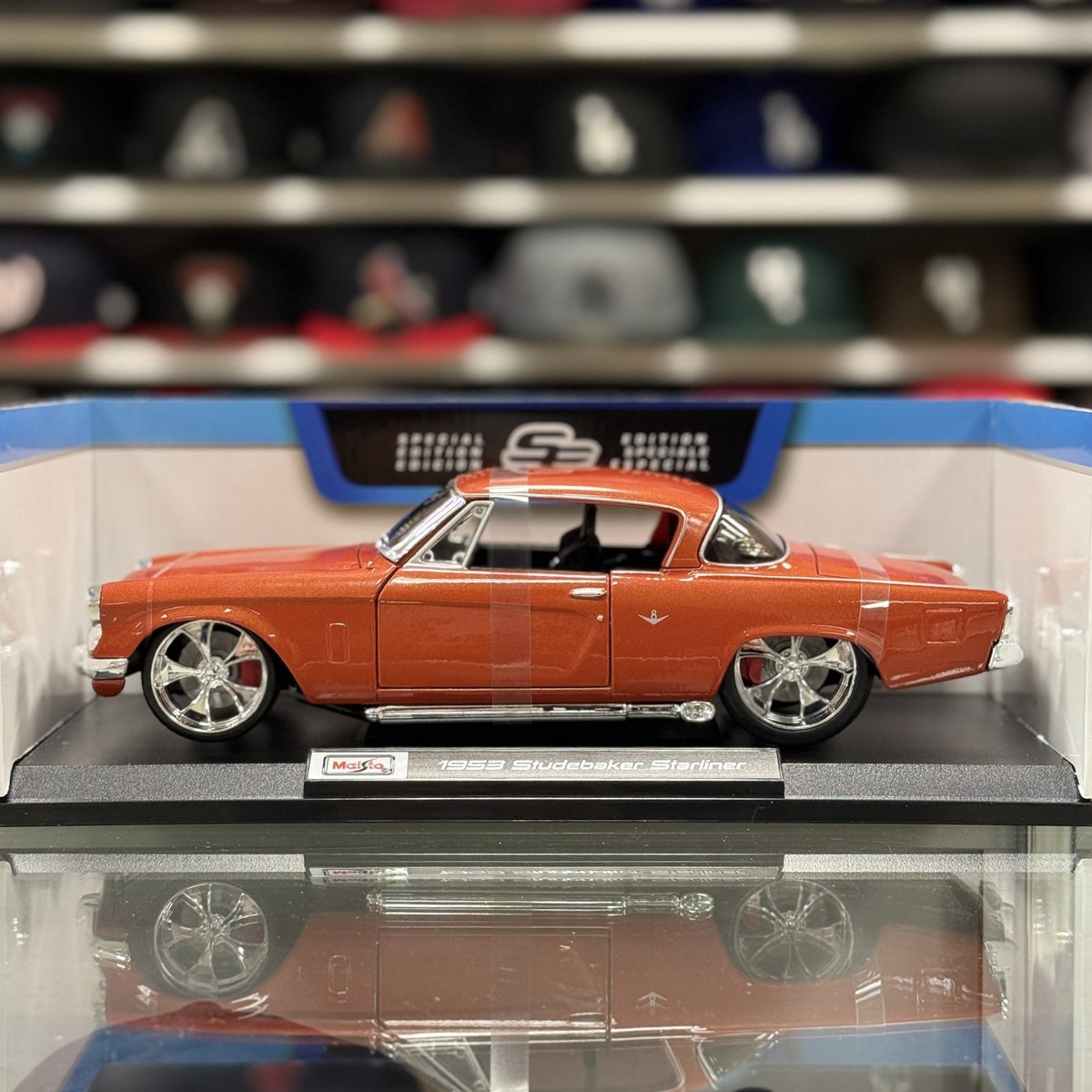 Maisto 1:18 1953 Studebaker Starliner Copper Orange Custom Special Edition Diecast | New - Product Image