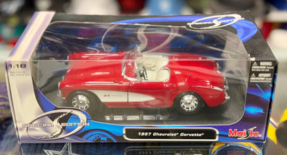 Maisto 1957 Corvette C1 Red 1/18 Scale Diecast Model Car | New - Product Image