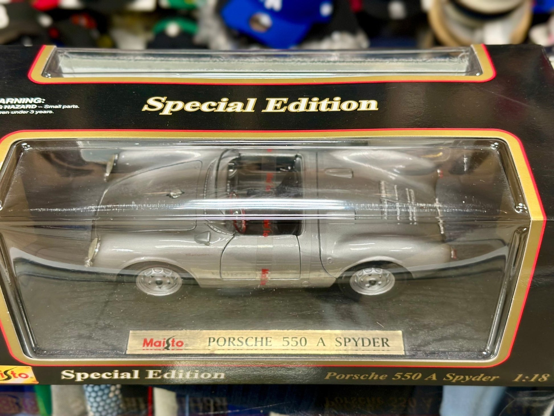 Maisto 1958 Porsche 550 A Spyder 'Plain Body' Silver 1/18 Scale Diecast Model Car | New - Product Image