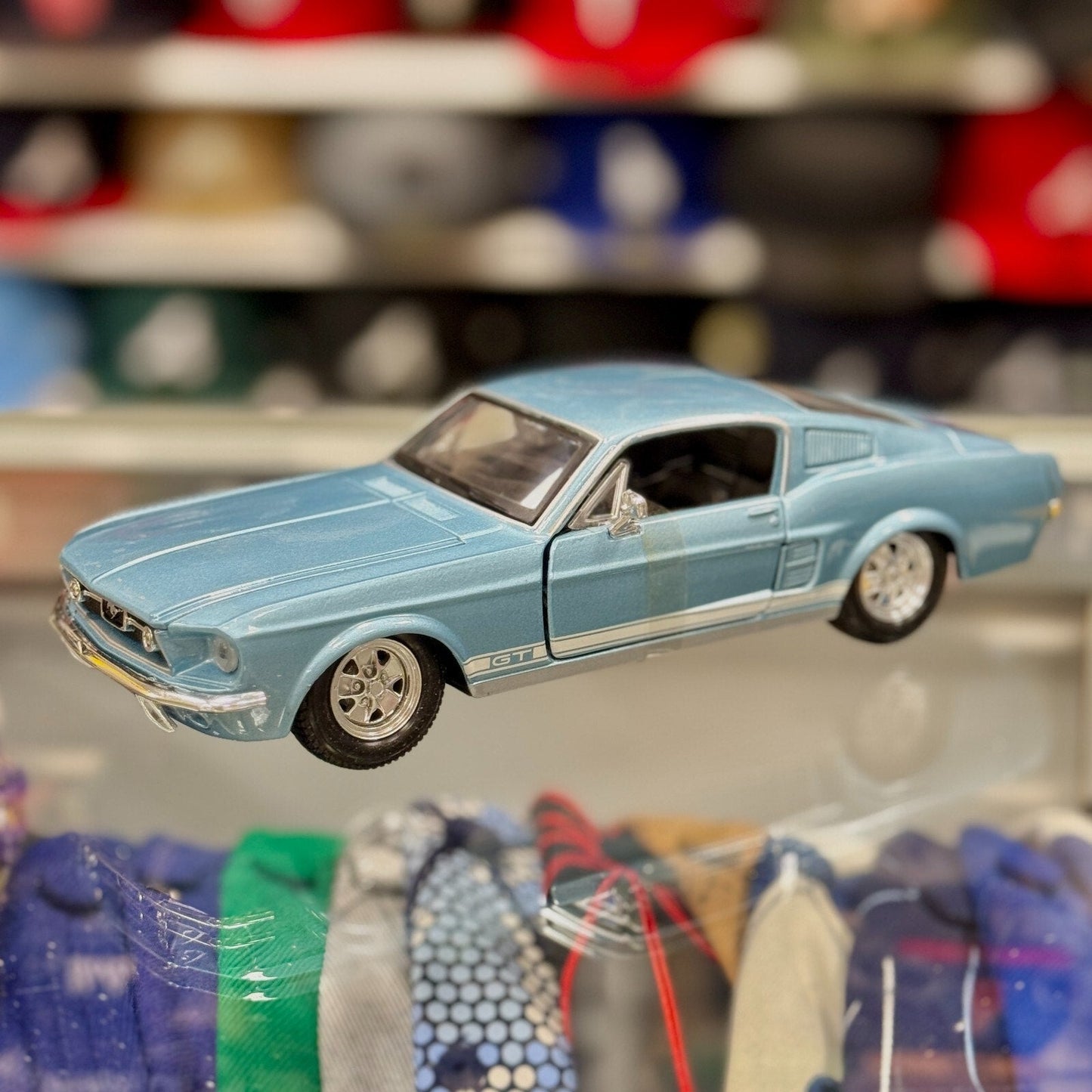 Maisto 1967 Ford Mustang GT Blue 1/24 Scale Diecast Model Car | Open Box - Product Image