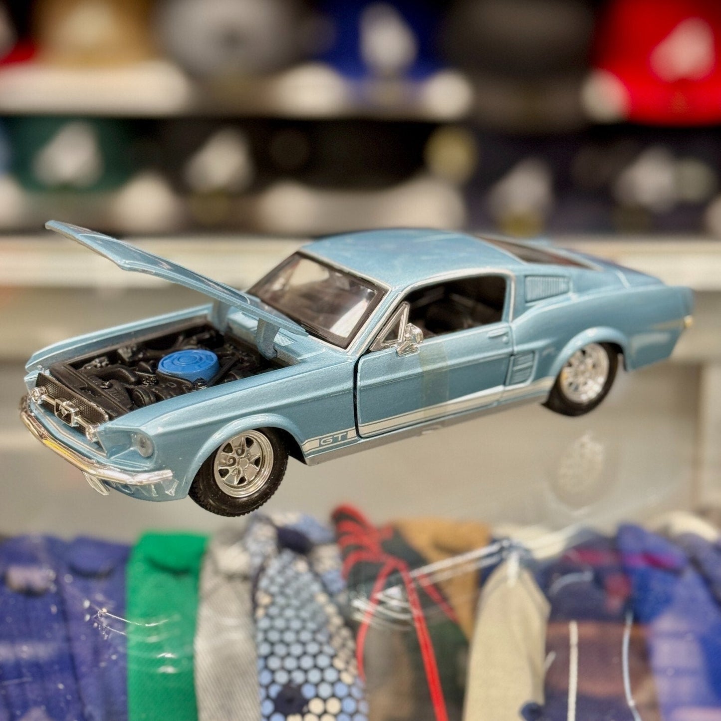 Maisto 1967 Ford Mustang GT Blue 1/24 Scale Diecast Model Car | Open Box - Product Image