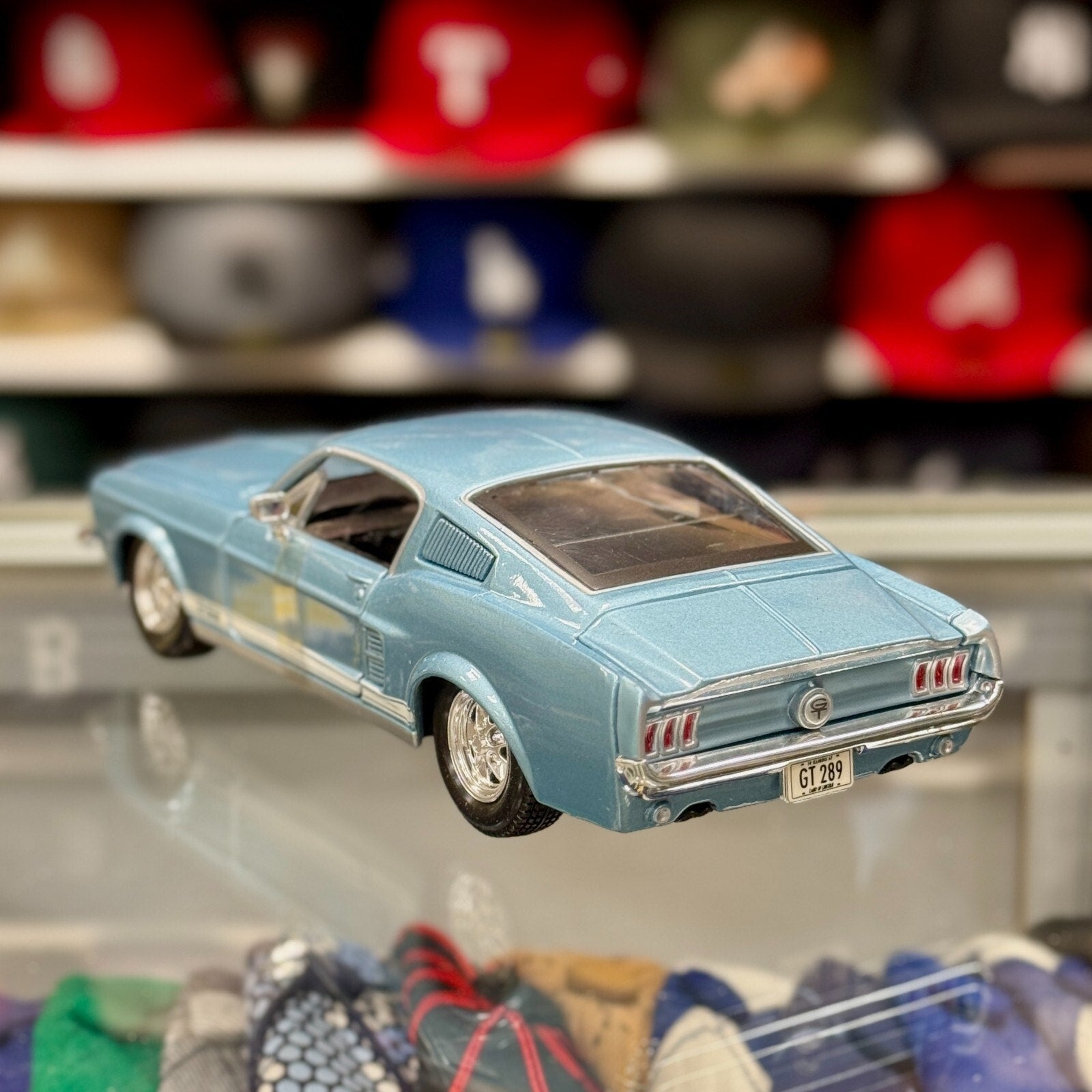 Maisto 1967 Ford Mustang GT Blue 1/24 Scale Diecast Model Car | Open Box - Product Image