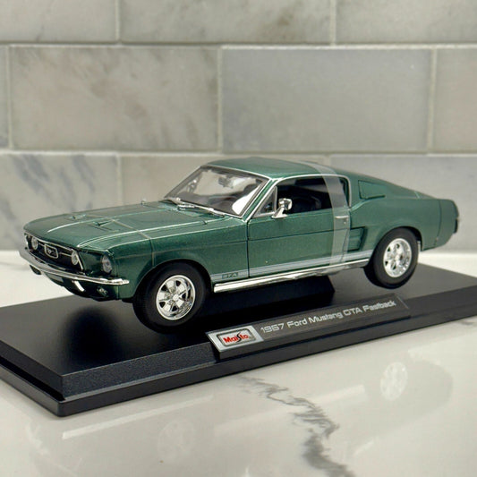 Maisto 1967 Ford Mustang GTA Fastback 1/18 Scale Diecast Model Car | New - Product Image