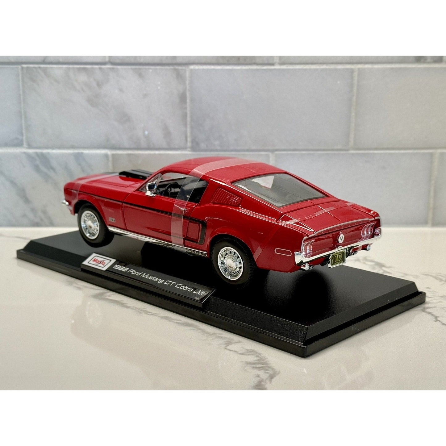 Maisto 1968 Ford Mustang GT Cobra Jet Red 1/18 Scale Diecast Model Car | New - Product Image
