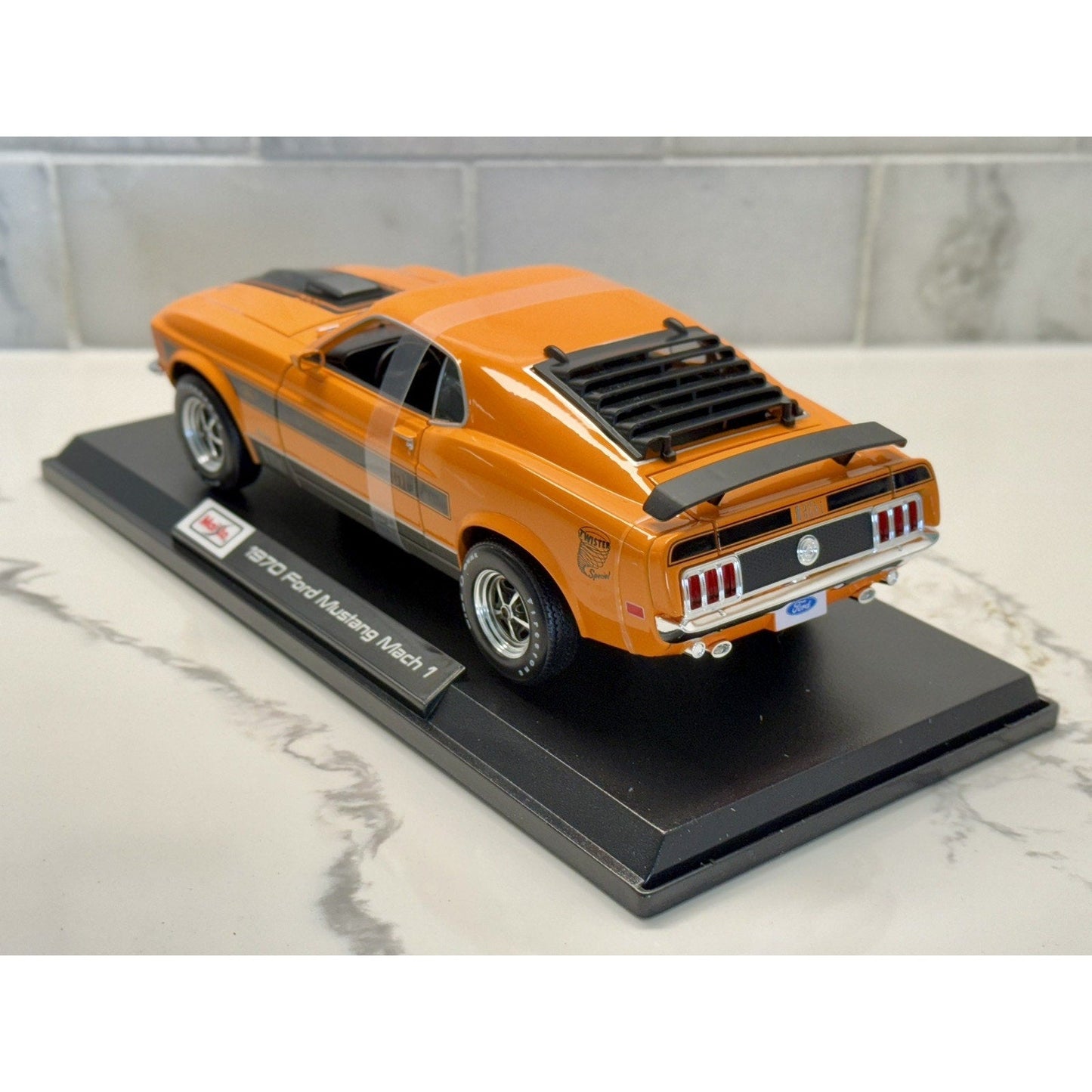 Maisto 1970 Ford Mustang Mach-1 Orange 1/18 Scale Diecast Model Car | New - Product Image