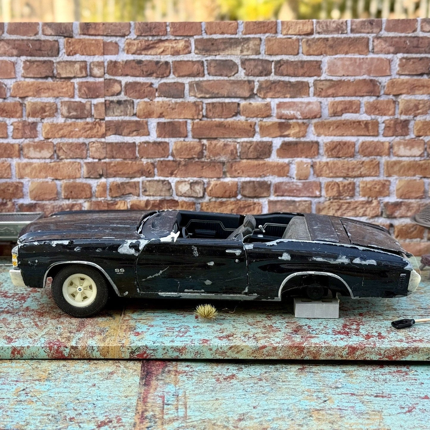 Maisto 1971 Chevy Chevelle SS Open Top Black 1/18 Scale Diecast Model Car | Diorama Parts Car - Product Image
