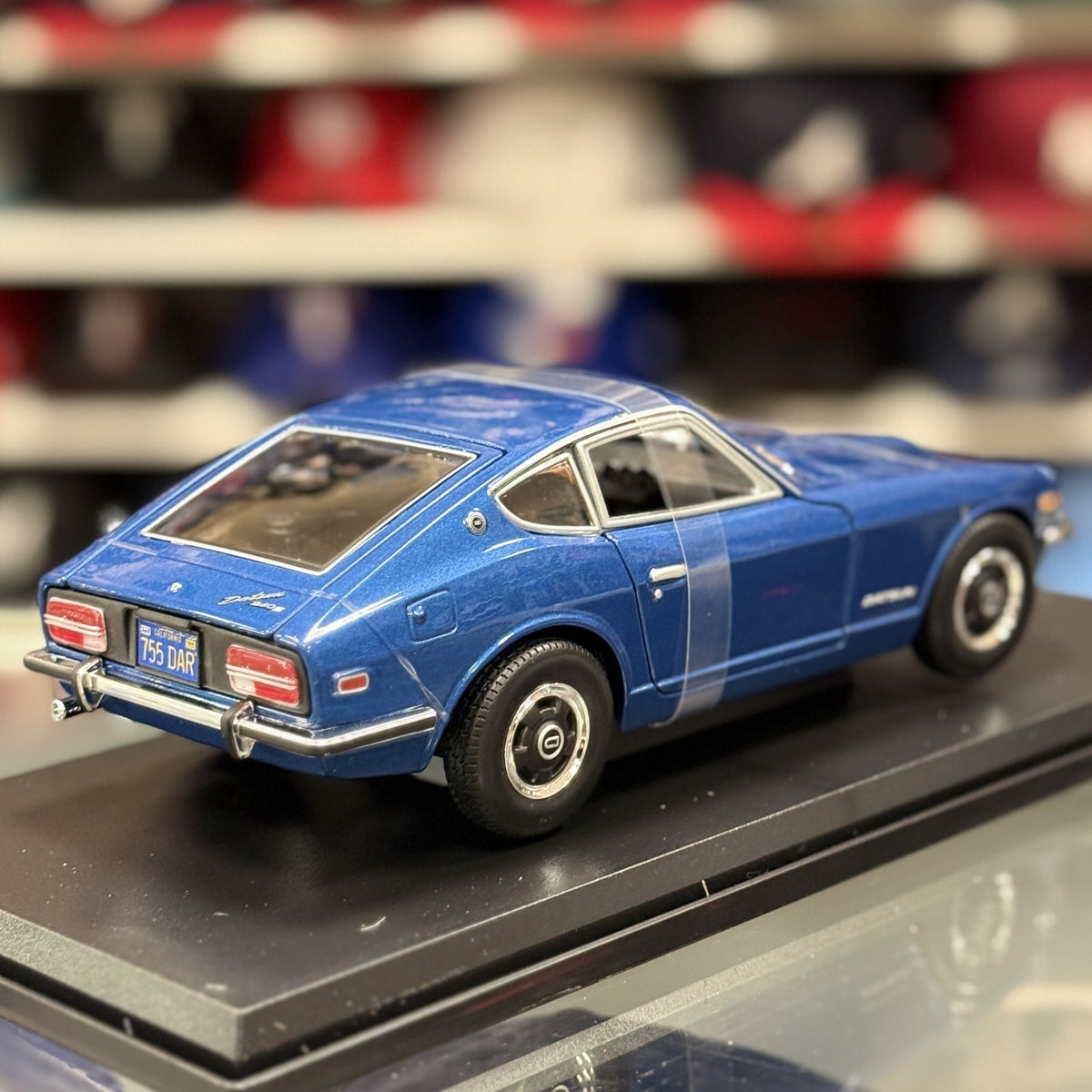 Maisto 1:18 1971 Datsun 240Z Metallic Blue Special Edition Diecast Model Car | New - Product Image