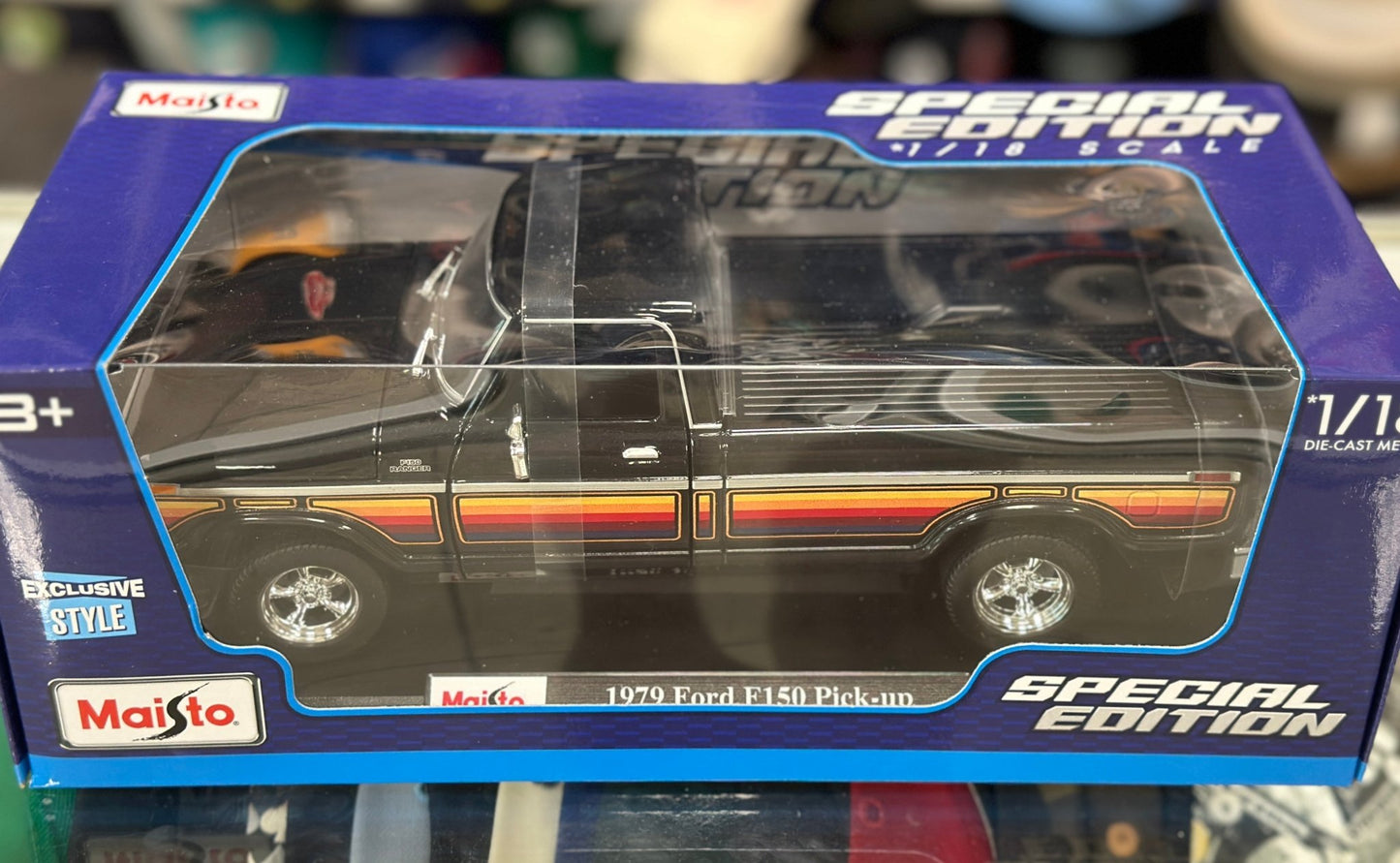 Maisto 1979 Ford F150 Pickup Truck 1/18 Scale Diecast Model Car | New - Product Image