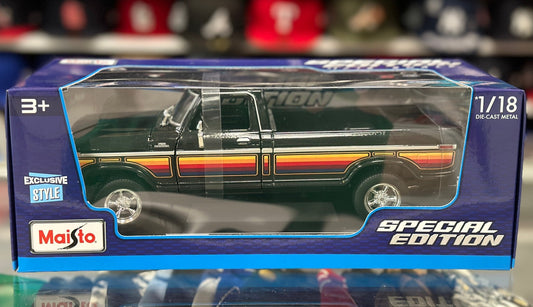 Maisto 1979 Ford F150 Pickup Truck 1/18 Scale Diecast Model Car | New - Product Image