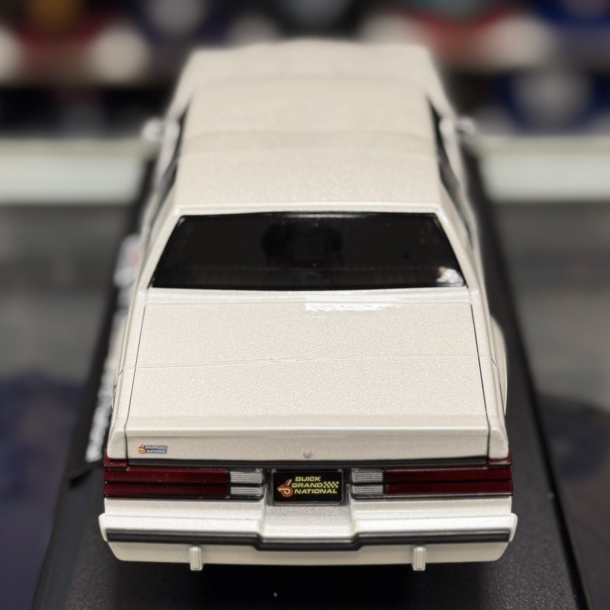 Maisto 1:18 1987 Buick Grand National Pearl White Diecast Model Car | New - Product Image