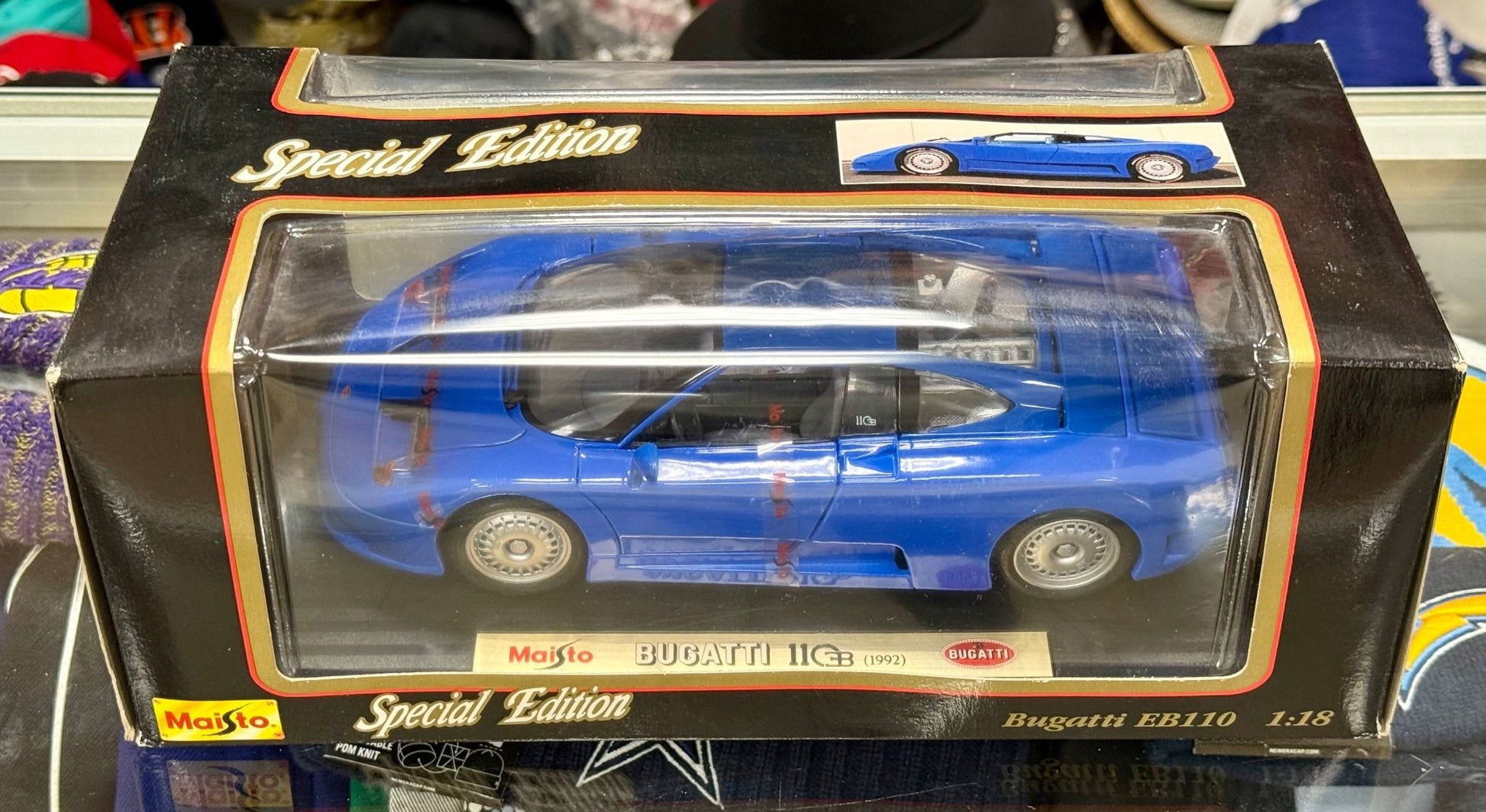 Maisto 1992 Bugatti EB110 French Blue 1/18 Scale Diecast Model Car | New - Product Image
