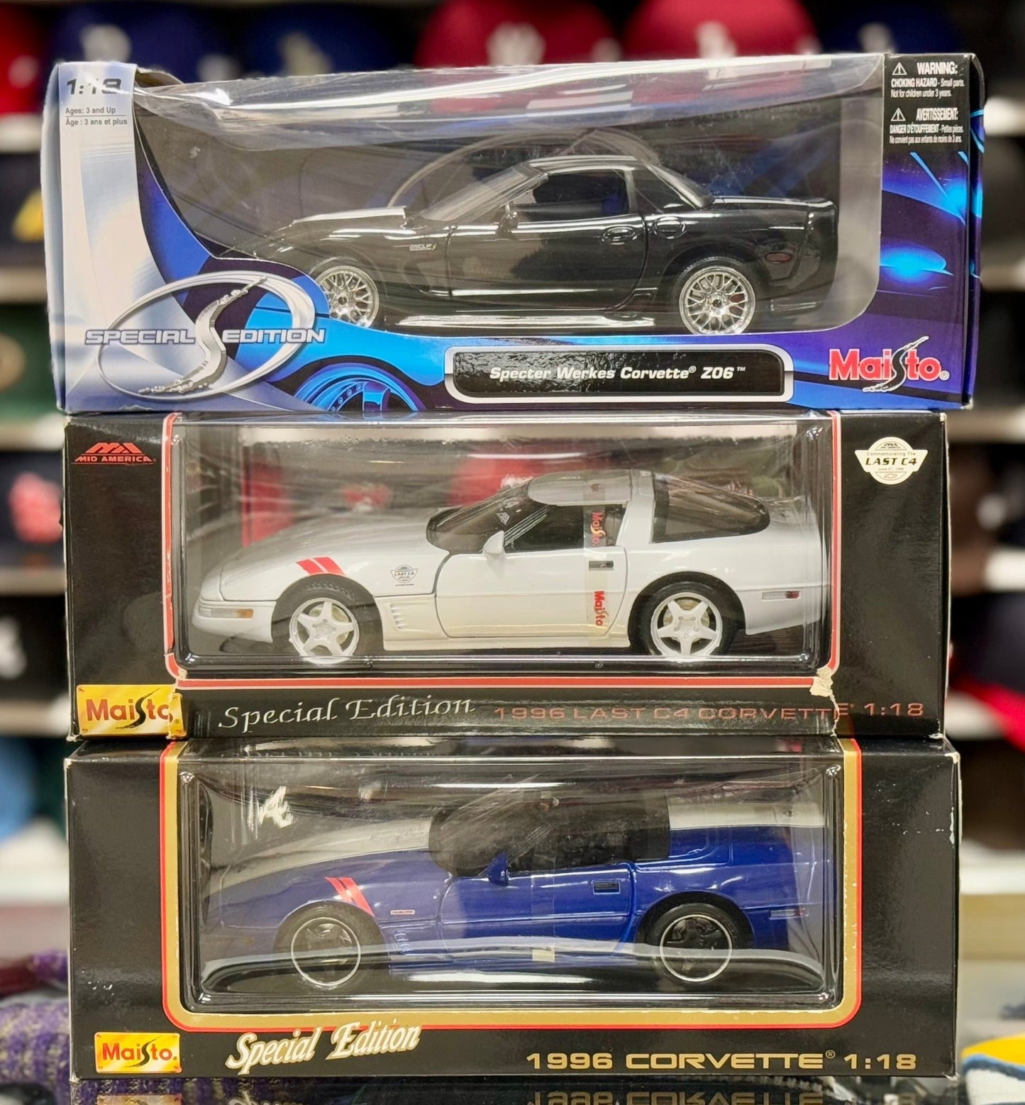 Maisto 1996 Corvette C4 'Last Edition' White 1/18 Scale Diecast Model Car | New - Product Image