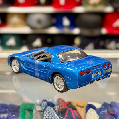 Maisto 2002 Chevrolet Corvette Blue 1/24 Scale Diecast Model Car | New - Product Image