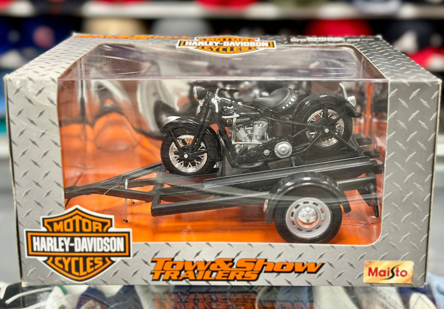 Maisto 2002 Harley Davidson Tow & Show Trailers 1/18 Scale Diecast | New - Product Image