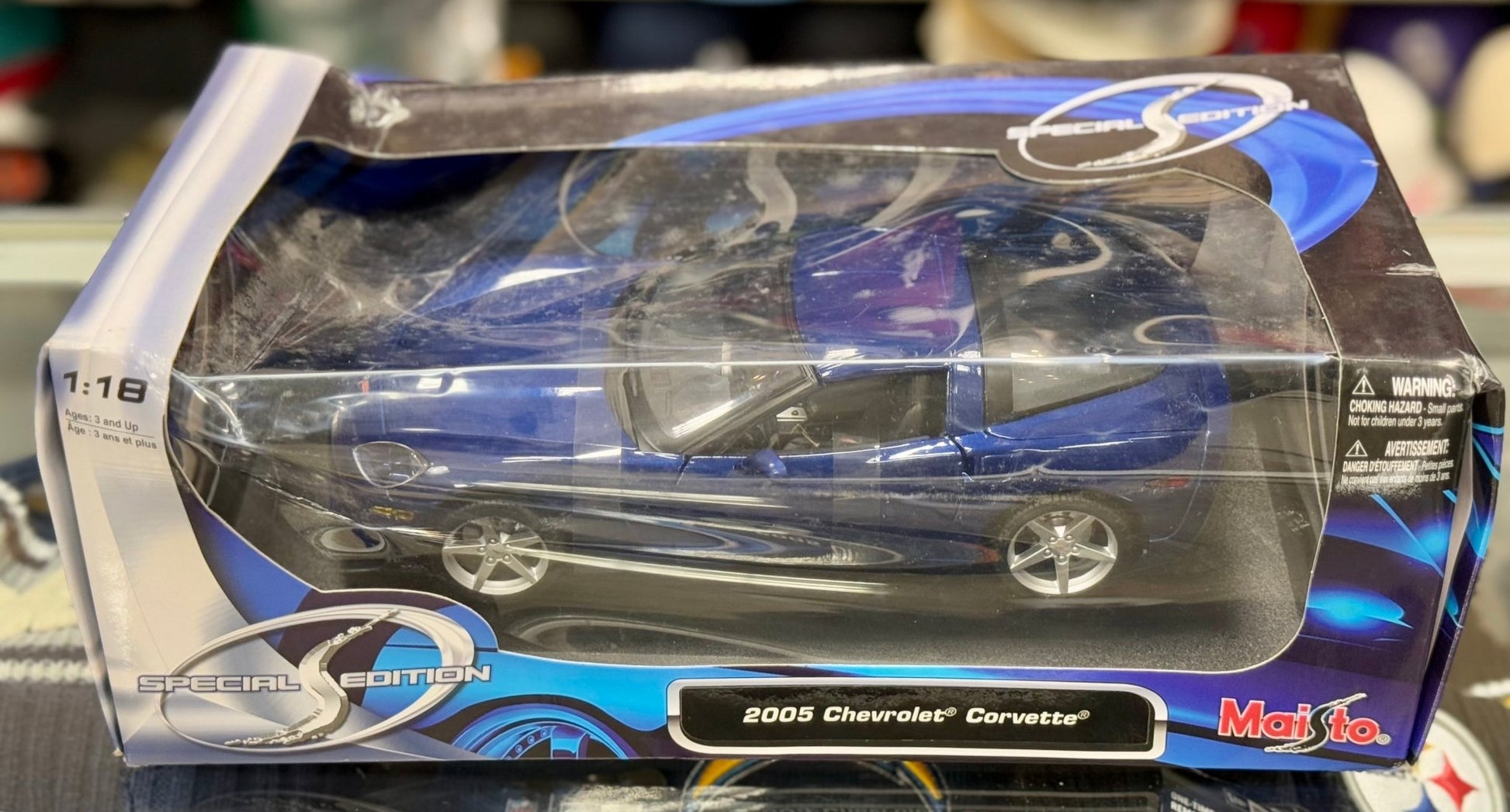 Maisto 2005 Corvette C6 Blue 1/18 Scale Diecast Model Car | New - Product Image