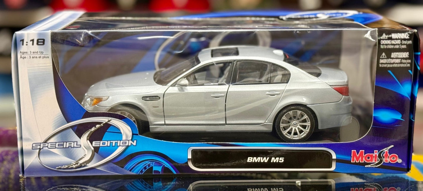 Maisto BMW (E60) M5 Silver 1/18 Scale Diecast Model Car | New - Product Image