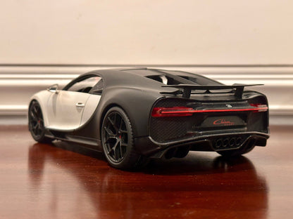 Maisto Bugatti Chiron Sport White/Black 1/18 Scale Diecast Model Car - Product Image