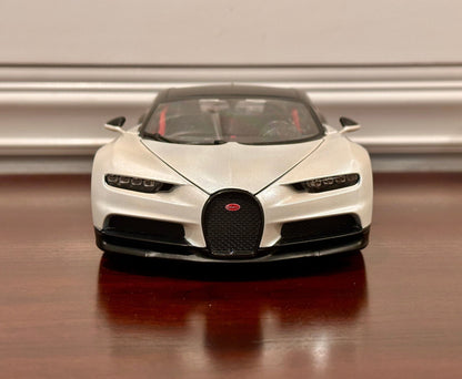 Maisto Bugatti Chiron Sport White/Black 1/18 Scale Diecast Model Car - Product Image
