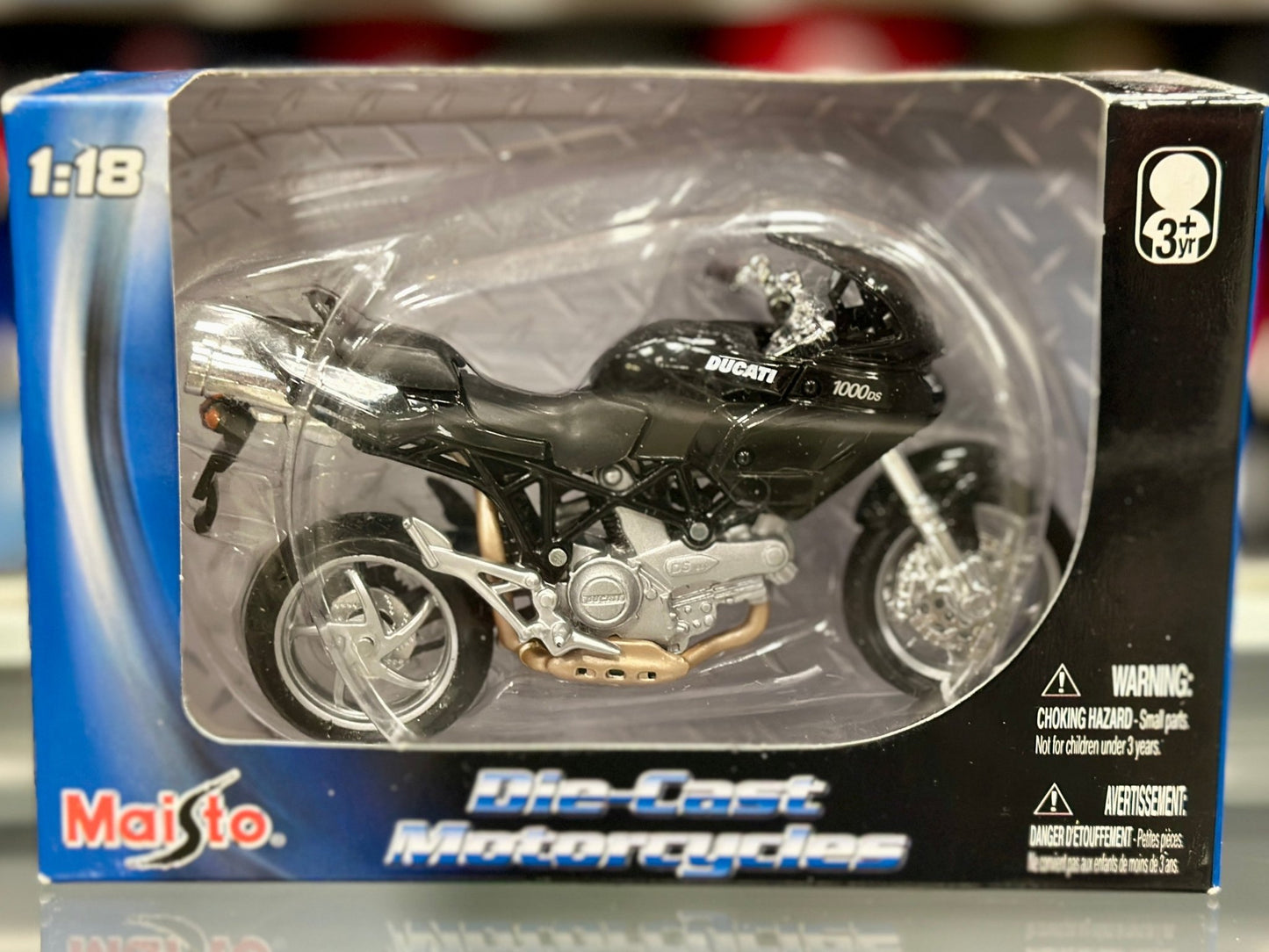 Maisto Ducati 1000DS 1/18 Scale Diecast Model Bike | New - Product Image