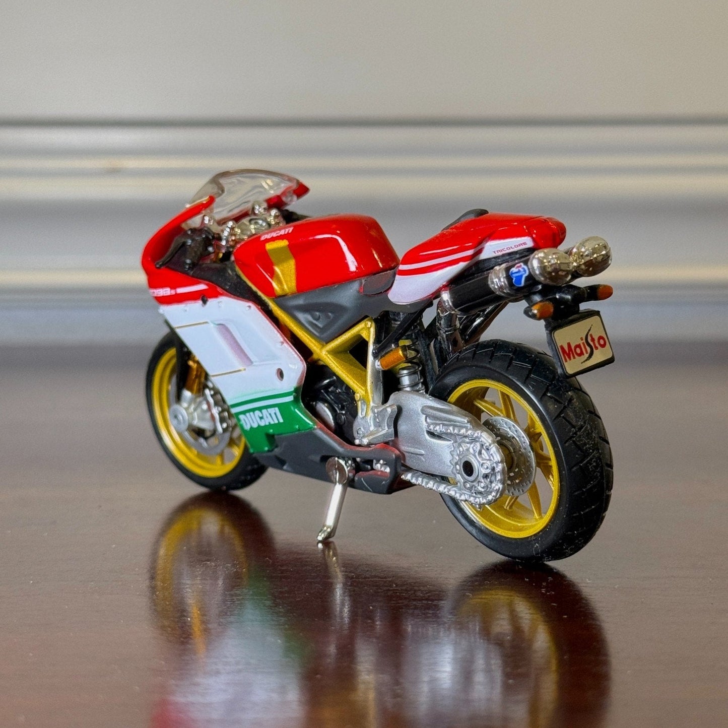 Maisto Ducati 1098S Tricolore 1/18 Scale Diecast Model Bike | In Box - Product Image