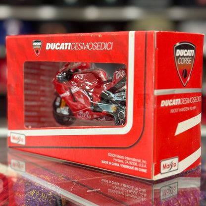 Maisto Ducati Corse Desmosedici 'Nicky Haden #69' 1/18 Scale Diecast Racing Motorcycle | New - Product Image